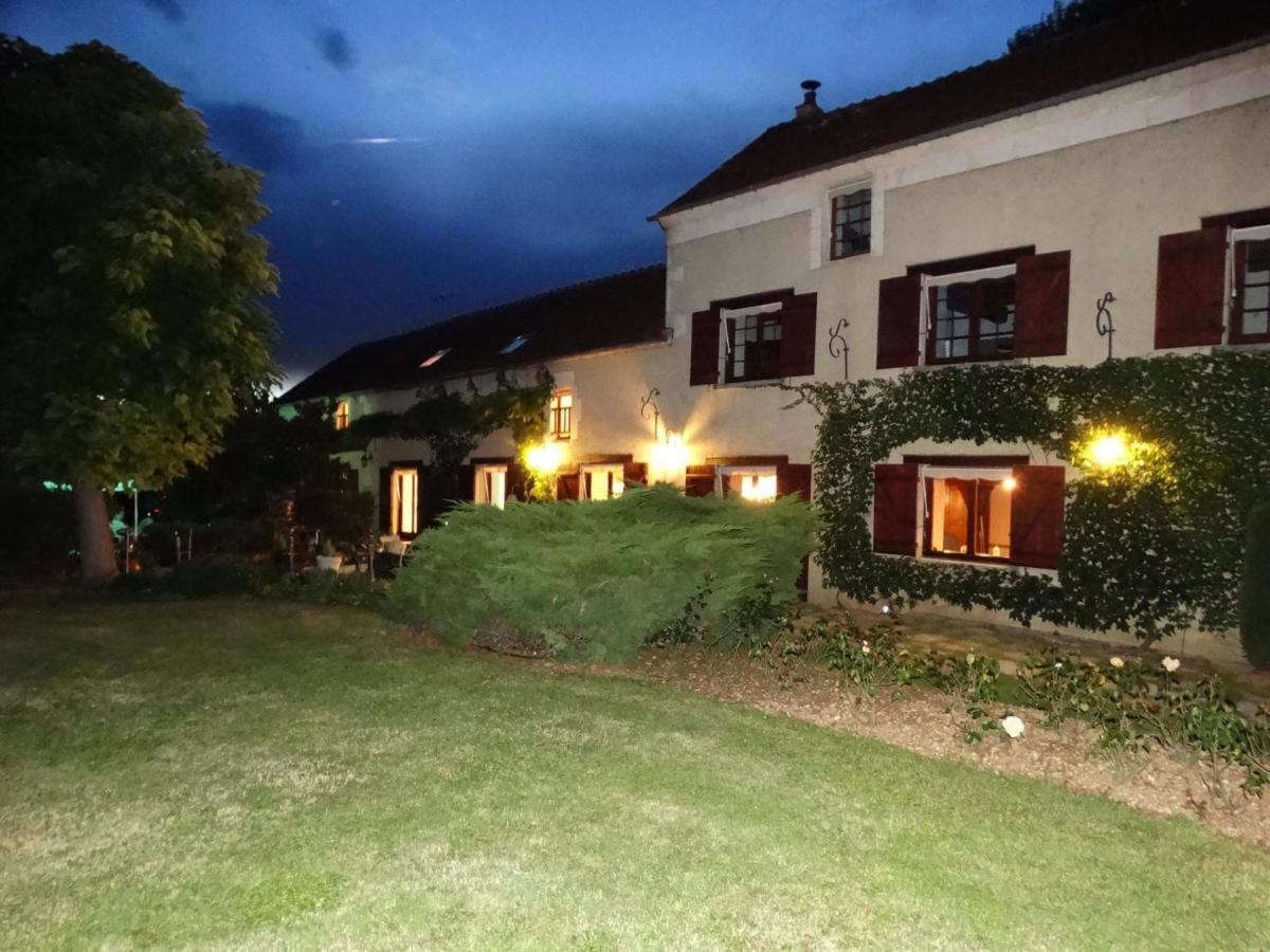 Entre Canal Et Vignes Acomodação com café da manhã Escolives-Sainte-Camille Exterior foto